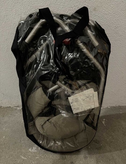 Cadeira papa bebé com saco viagem nova
