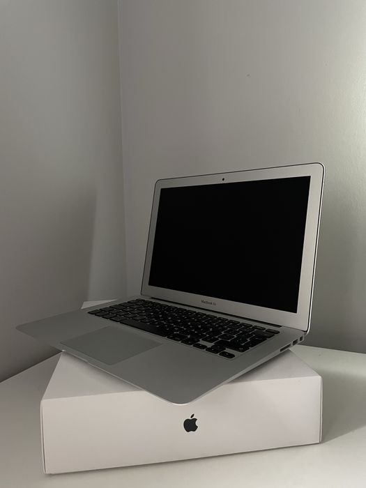 Macbook Air 13 Doinwestowany