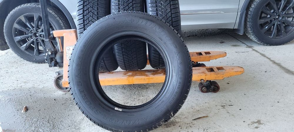 Зимові Шини 215 × 65 ×16