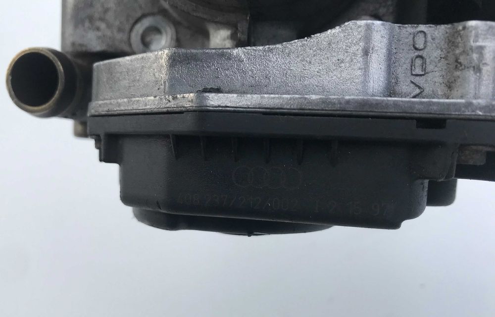 Дросельна заслонка Volkswagen Passat B5 (1996-2000 р.в) - 1.6-1.8