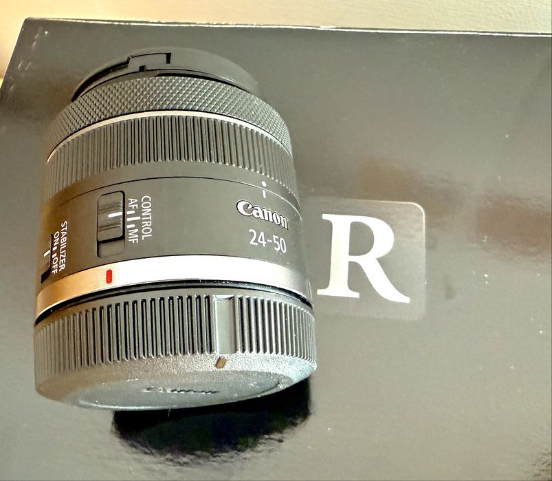 Vendo Kit canon EOS R8 + objetiva 24-50