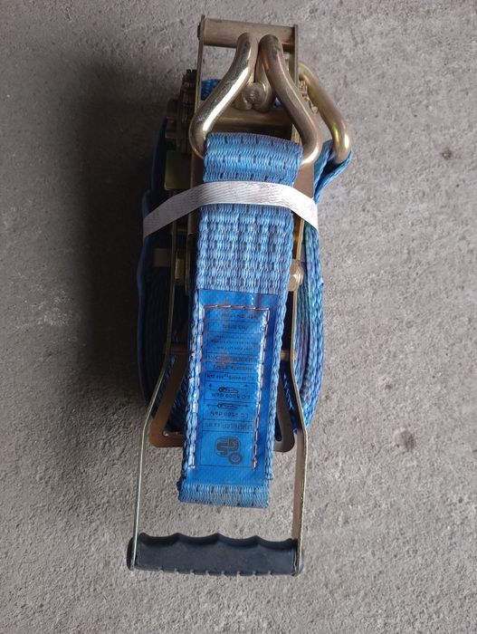 Pasy transportowe z klamrą