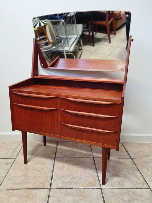 Toaletka tekowa,duński design,Dania lata 60,Mid-Century modern,vintage