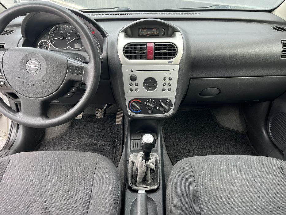 Opel corsa 1.3cdti SO 144000km