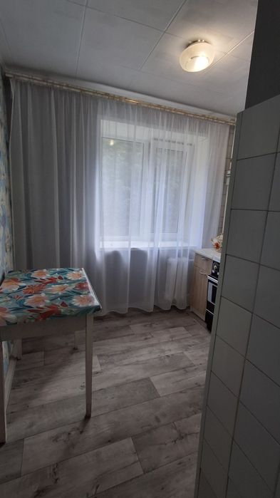 Продам 2 комнатную квартиру правый берег