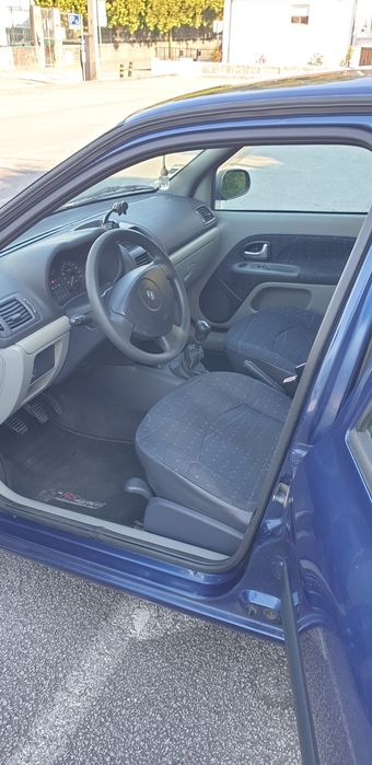 Clio 1.5 dCi 2001 5 portas 65cv  | Económico