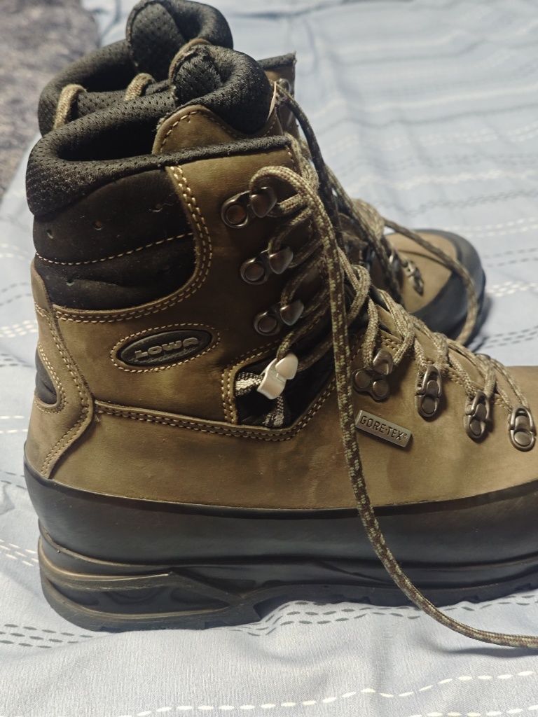 Lowa tibet pro gtx sale