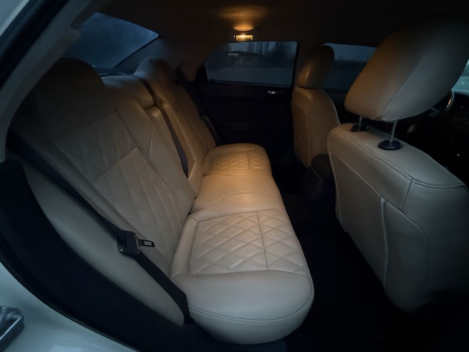 Chrysler (2242) 300 (ВНЕСОК від 30%) Авторинок МЕТРО Кривий Ріг