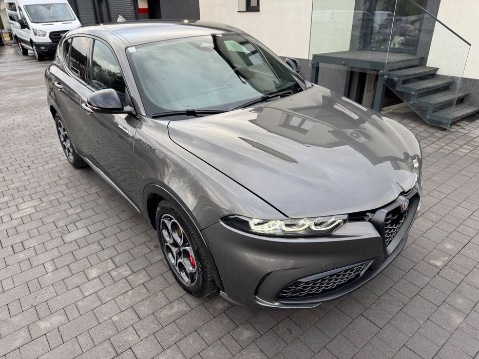 Alfa Romeo Tonale Hybryda Distronic Grzane Fotele i Kierownica Alcantara Full LED Kamera