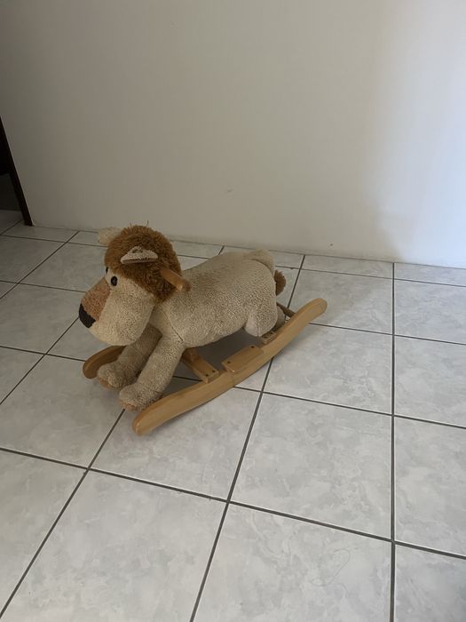 Leão de brincae infaltil