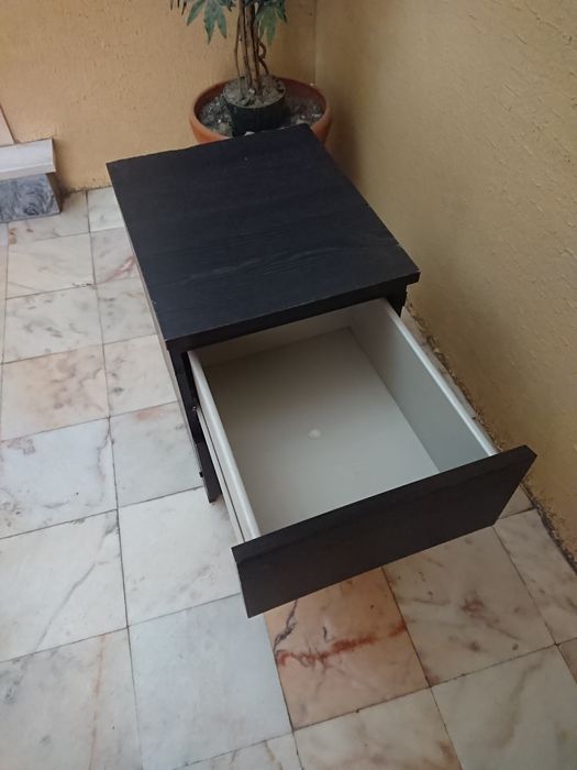 Mesas cabeceira ikea malm pretas