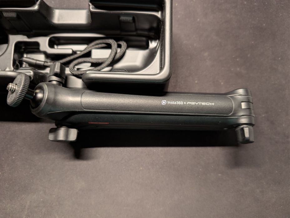 Insta360 універсальна тринога штатив телескопічний