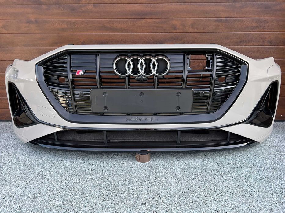 Audi E-Tron 4KE Бампер передний перед разборка
