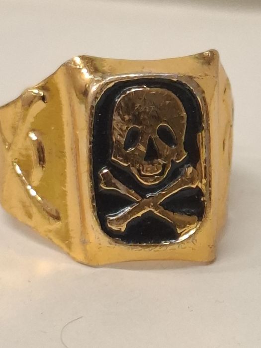 Trupiczacha sygnet odpustowy  prl