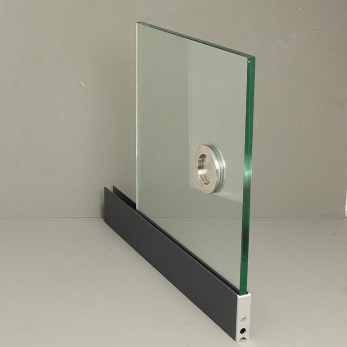 Drzwi szklane przesuwne, szkło 10 mm hartowane, tory aluminiowe, zewn.