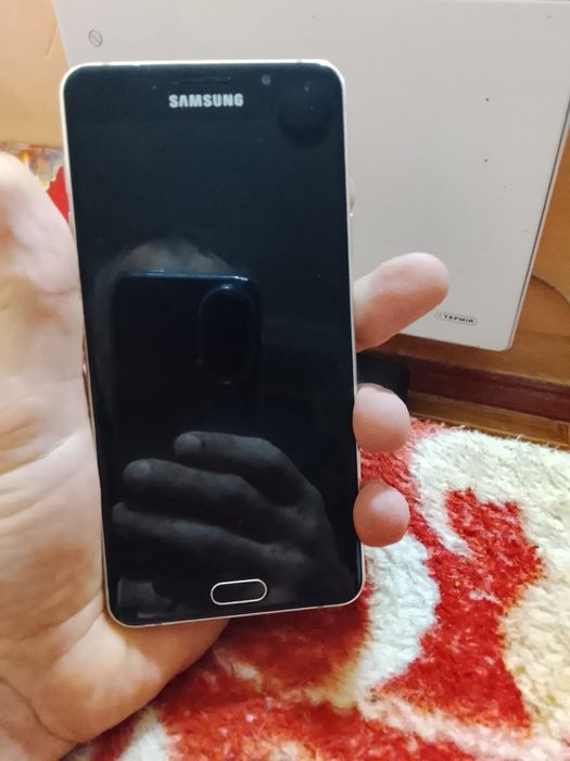 Galaxy A7  2016 року