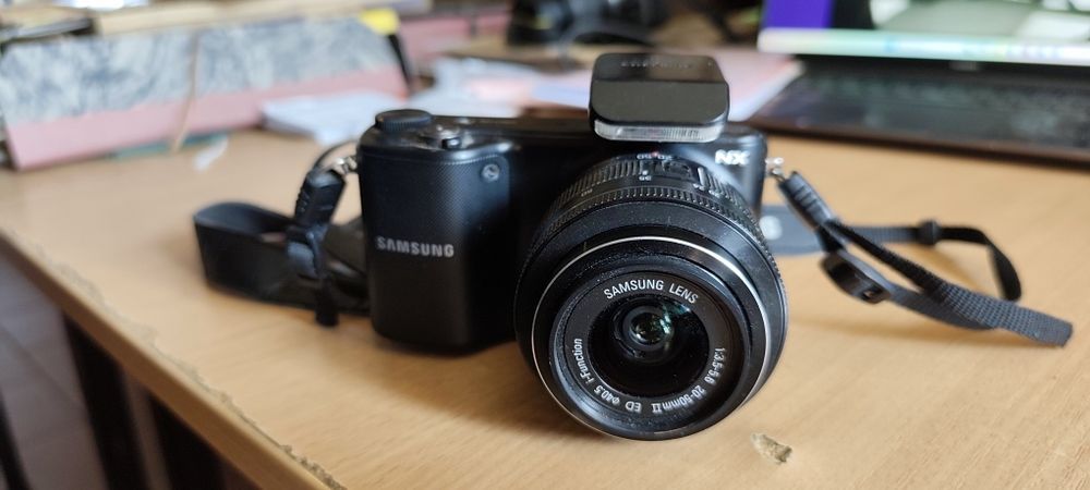 Aparat Samsung nx2000