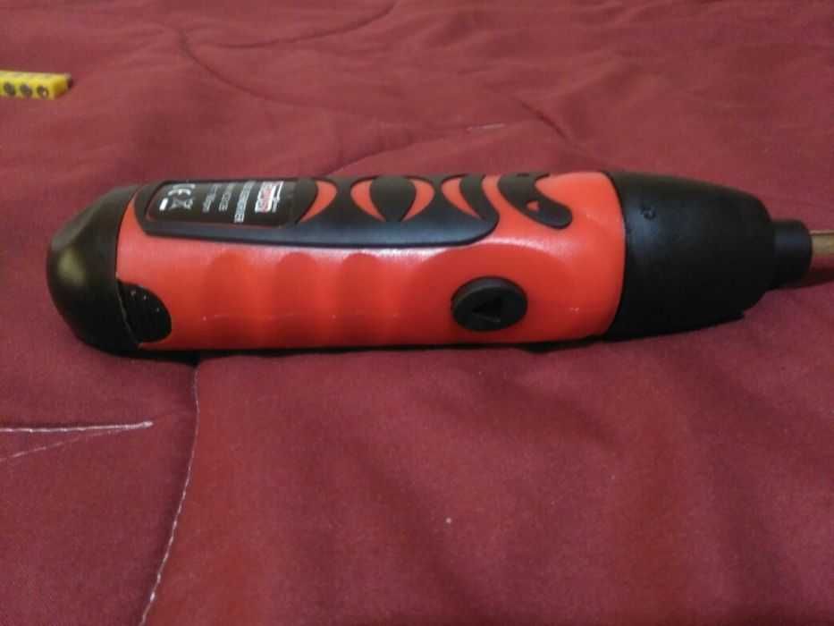 Aparafusadora automática64738767785219123