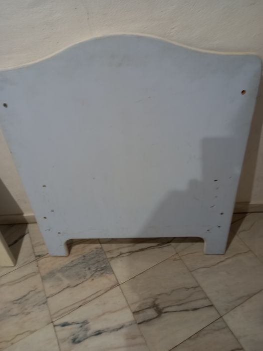 Cama de grades de pinho nórdico da Traquinices