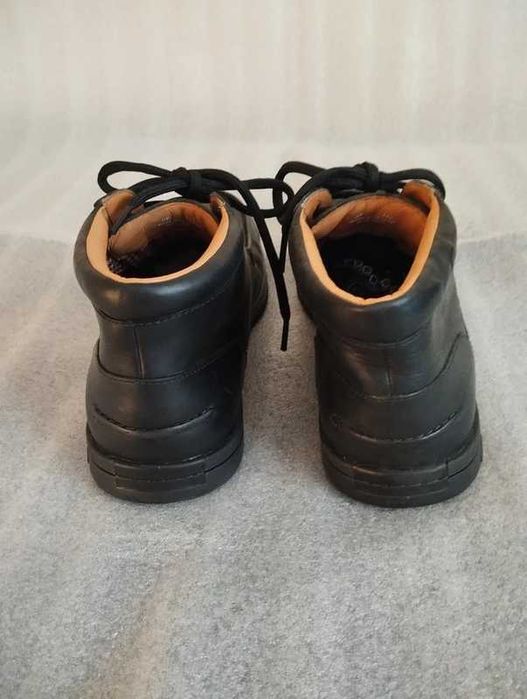 Skórzane botki męskie Clarks 41