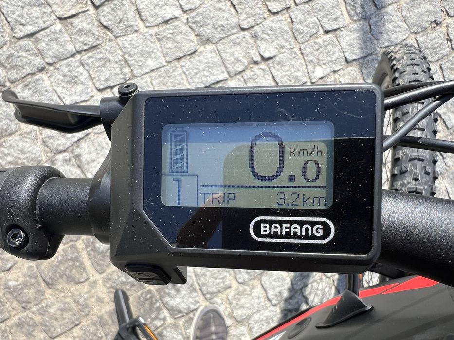 Bicicleta eletrica urbanbiker como nova