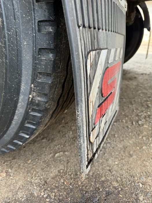 Самоскид зерновоз напівпричіп Benalu