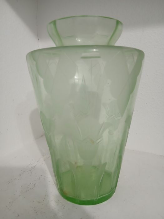 Jarra arte deco em vidro