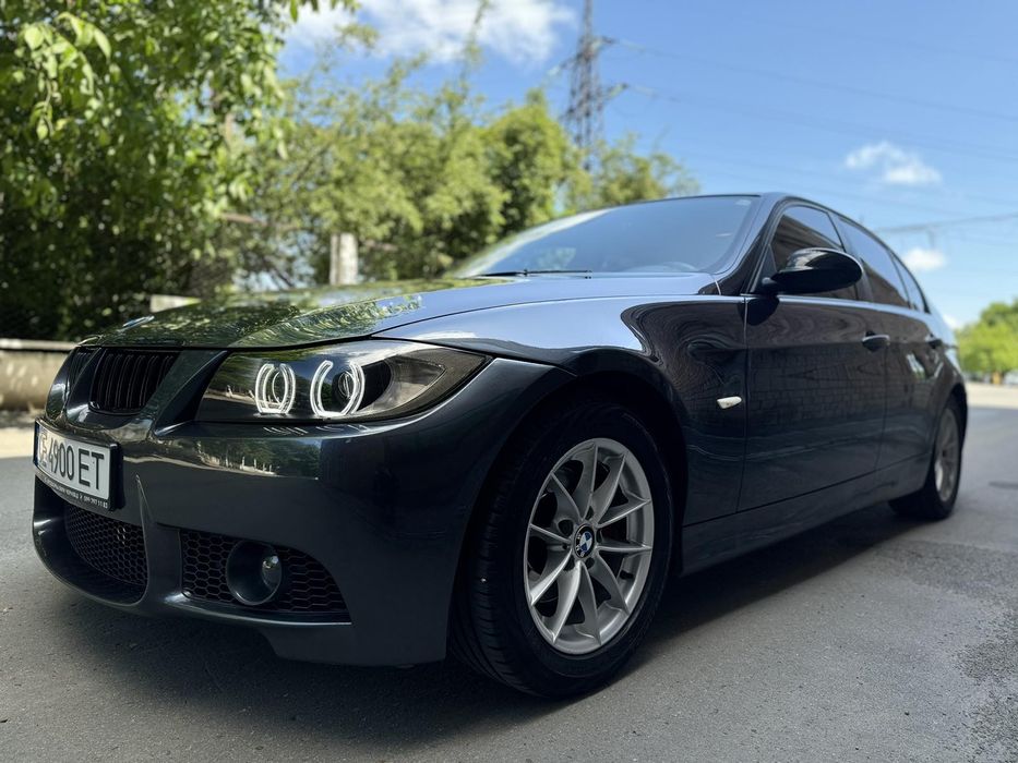Продам bmw e90 2005