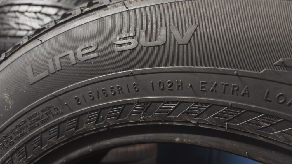 Pneus  215/65/16