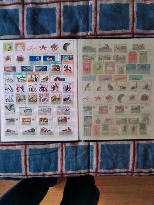 Álbum de Selos Colónias Portuguesas  MNH/ MLH / Usados. 1° PARTE