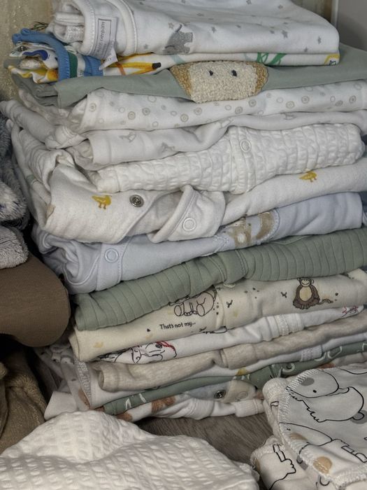 Лот одягу від 50 до 68 р кокон та іграшка в подарунок