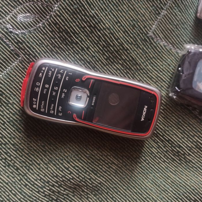 Nokia 5500 корпус + ещё корпуса
