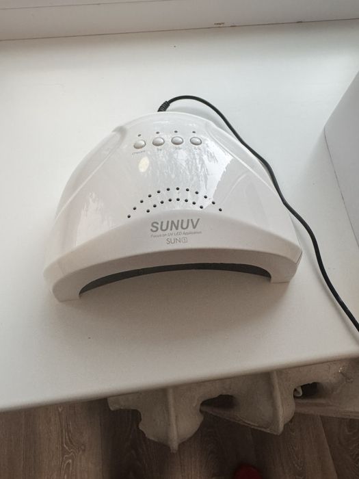 Продам лампу для маникюра