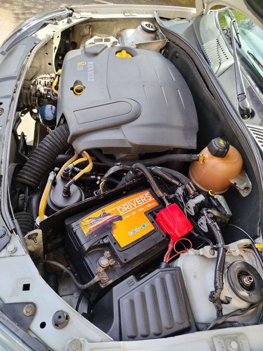 Renout Clio comercial