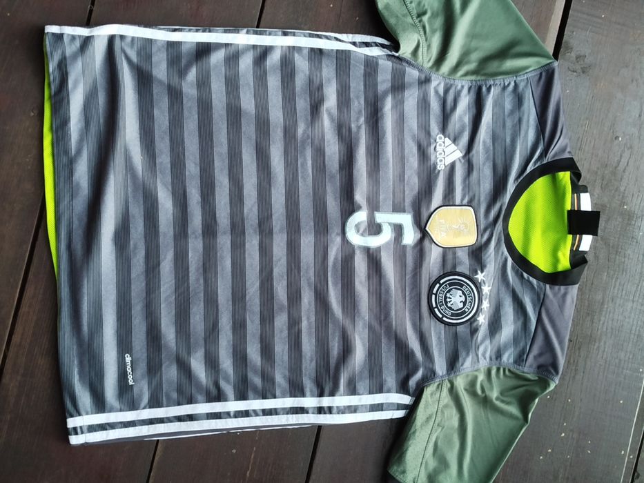 Nowa koszulka Adidas reprezentacji Niemiec L 5 Hummels