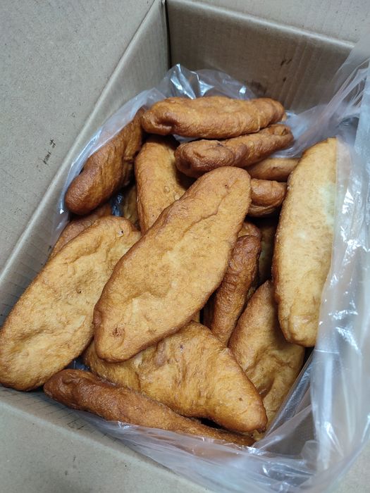 Чебуреки, пирожки готовые замороженные