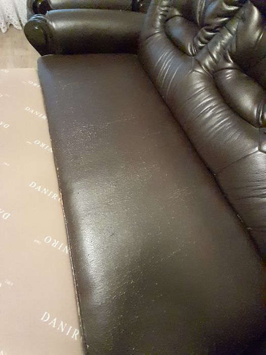 Продам диван + 2 кресла .