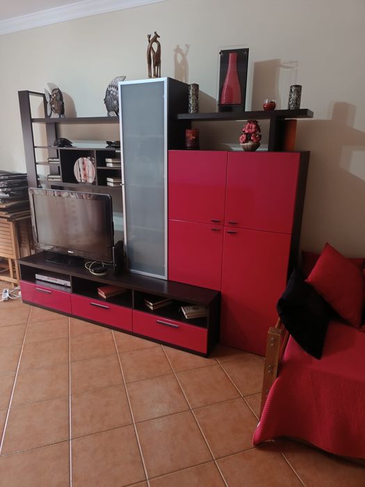 Sofá cama + móvel de sala