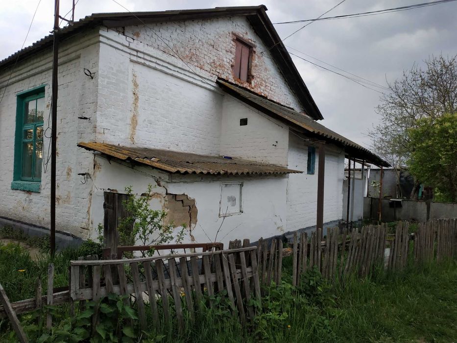 продам квартиру (смт. Ладан)