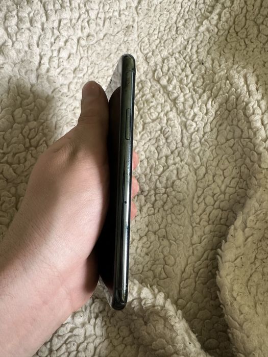 iPhone 11 pro 256 gb. 70%