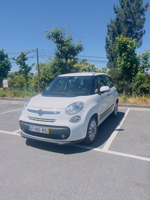 Carro  Fiat 500 L