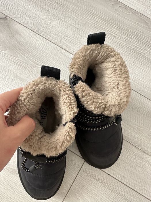 Ботінки zara  30