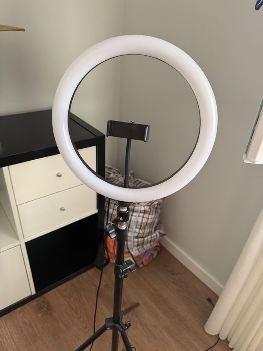 Ring Light LED com Tripé Ajustável e Suporte para Telemóvel