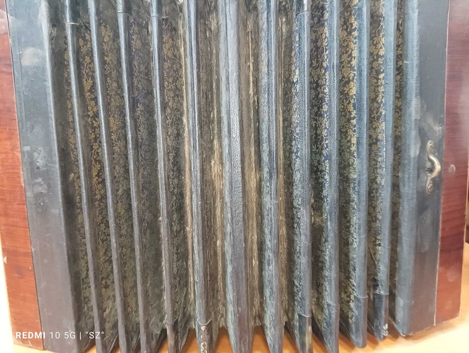 Stary bandoneon - guzikówka - harmonia.