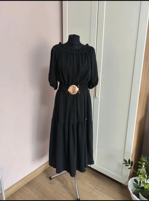 Czarna efektowna sukienka hiszpanka midi Colori rozmiar M pasek w zest