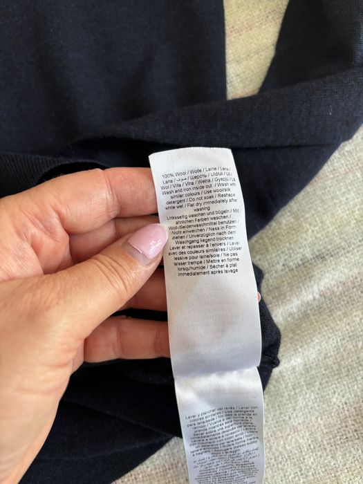 Granatowy swetrek rozpinany meski welna