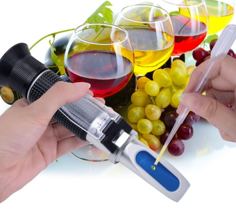 Microscopio medidor de grau de alcool provável uvas de vinho / vinha
