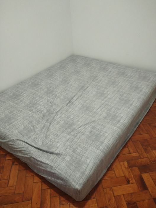Colchão IKEA Semi Novo