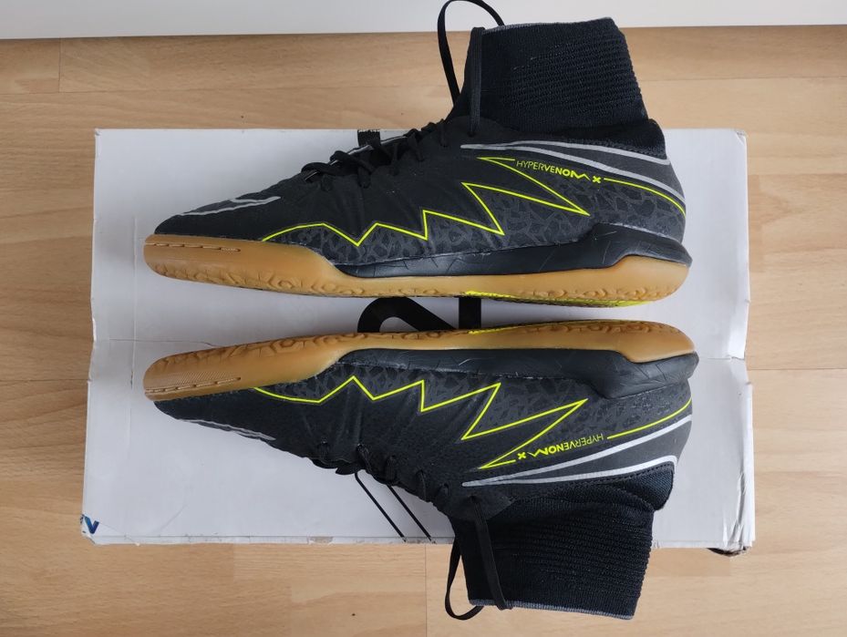 Buty piłkarskie halówki 38 Nike HypervenomX Proximo IC halowe