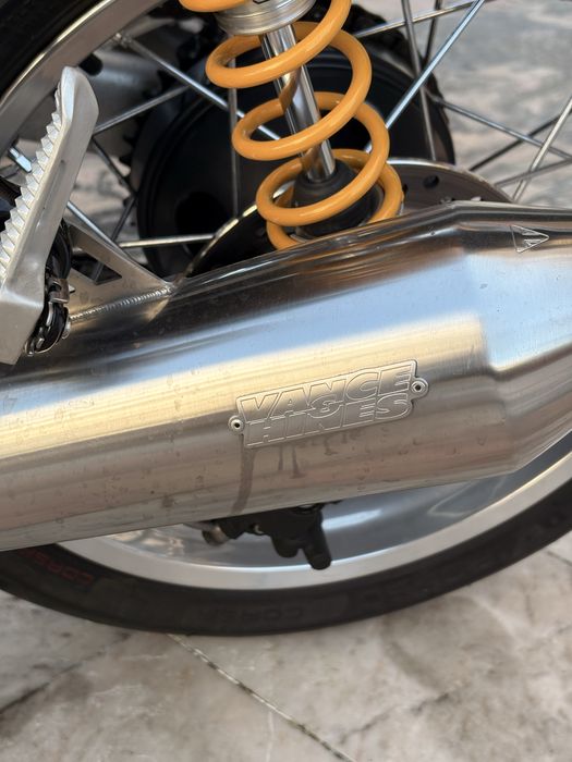 Triumph Thruxton 1200 R (2018) – 10.000 km – Extras Exclusivos